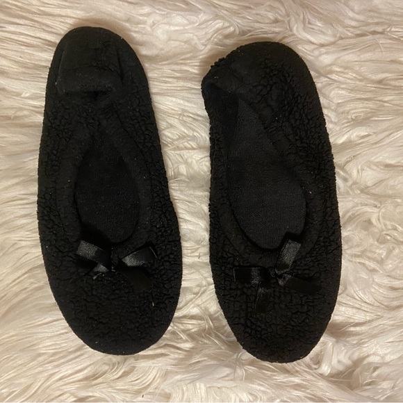 Off-Brand | Sherpa Ballet Slippers - Picture 1 of 3